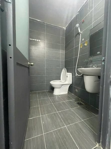 Căn hộ cho thuê 1PN tại Bình Tân - Giá chỉ 4.2 triệu/tháng, tiện nghi đầy đủ!