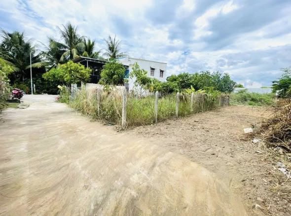 Lô đất đẹp 112m² gần đường 23/10 Tây Nha Trang chỉ 1.75 tỷ - Giá tốt hiếm có!