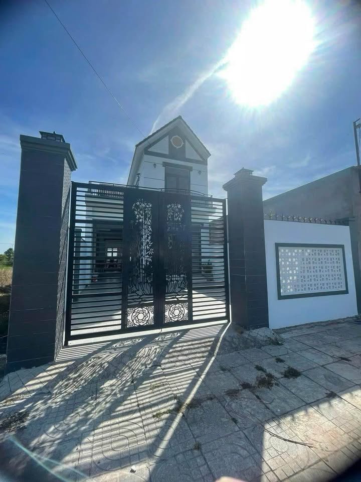 Nhà phố Hòa Long Bà Rịa 154m² giá 2.6 tỷ - Cơ hội vàng cho bạn!