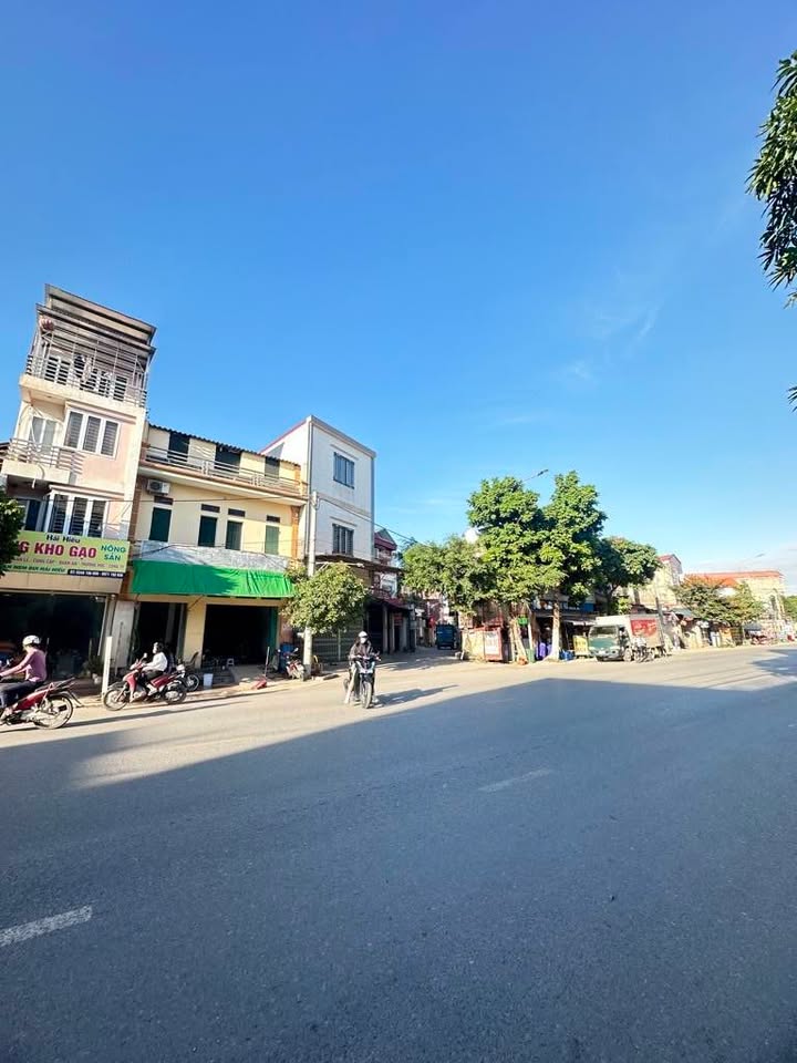 Đất nền trung tâm Thị Trấn Hồ, Thuận Thành, Bắc Ninh 82m² chỉ 2.15 tỷ - Cơ hội đầu tư hấp dẫn!