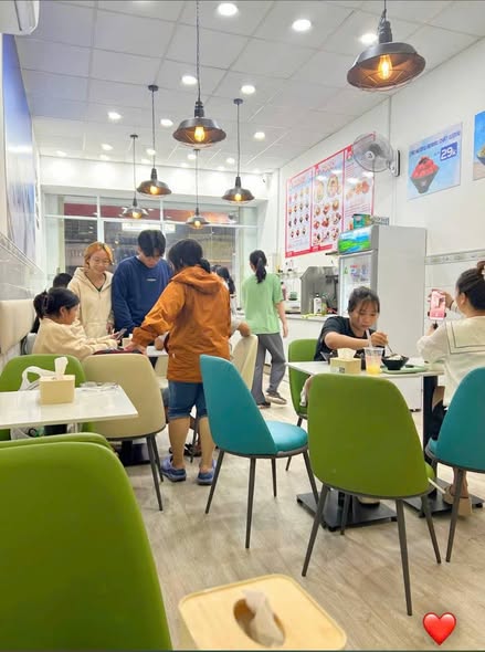 Mặt bằng cho thuê mặt tiền đường Số 17, P Tân Quy, Q7 - Kinh doanh sầm uất chỉ 15 triệu!