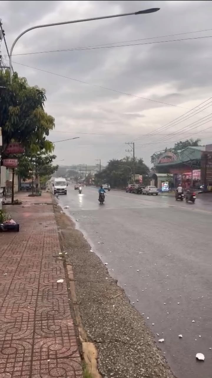 Phòng trọ Nguyễn Huệ, Đồng Xoài 1 triệu - Giá tốt cho sinh viên!