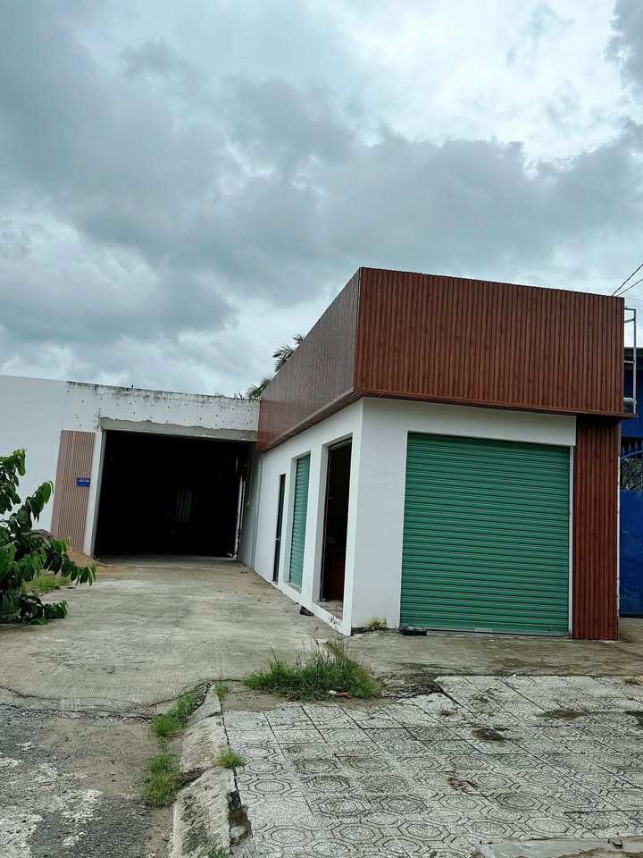 Cho thuê mặt bằng thương mại tại Mỹ Thạnh An, Bến Tre - Diện tích 300m² chỉ 8 triệu/tháng!