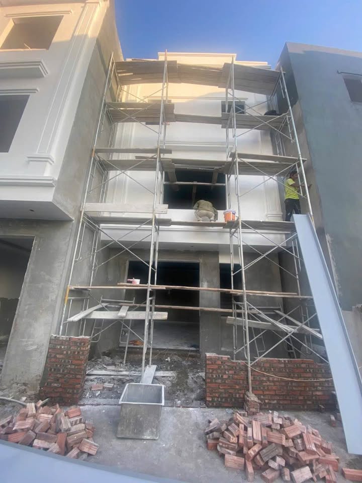 Nhà 3 tầng Hồng Thái An Dương 50m² giá 1.79 tỷ - Ô tô đỗ cửa, xây mới hoàn thiện!