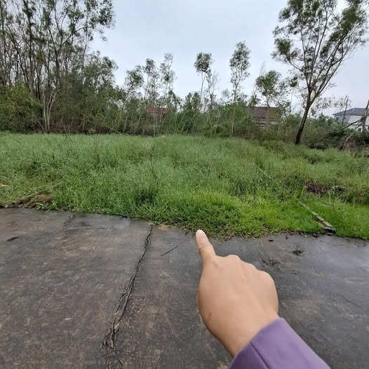 Đất thổ cư 100m² tại Khối 6 Nghi Hương giá 1.3 tỷ - Gần chợ và biển!