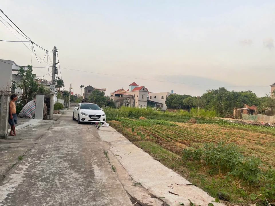 Đất nền đẹp tại xã Trung Kênh, Từ Sơn, 84m² chỉ 1.4 tỷ - Cơ hội đầu tư tuyệt vời!