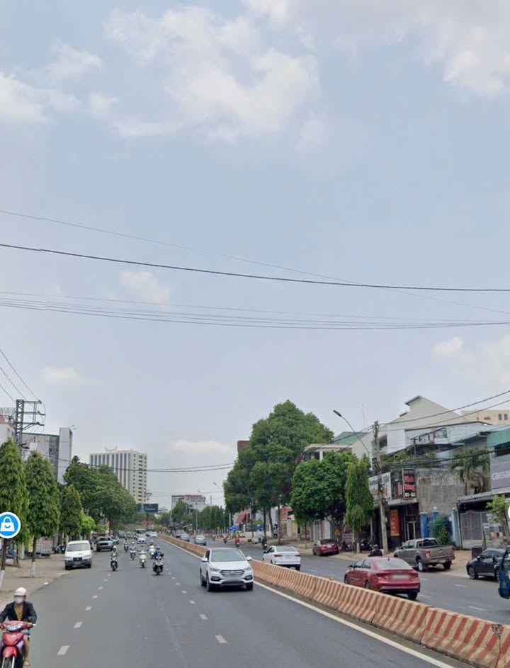 Nhà mặt tiền kinh doanh Nguyễn Văn Cừ, Buôn Ma Thuột 162m² giá 7.9 tỷ - Đầu tư sinh lời ổn định!