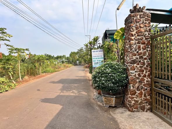 Đất nền Láng Lớn, Châu Đức 80m² chỉ 700 triệu - Cơ hội đầu tư tuyệt vời!