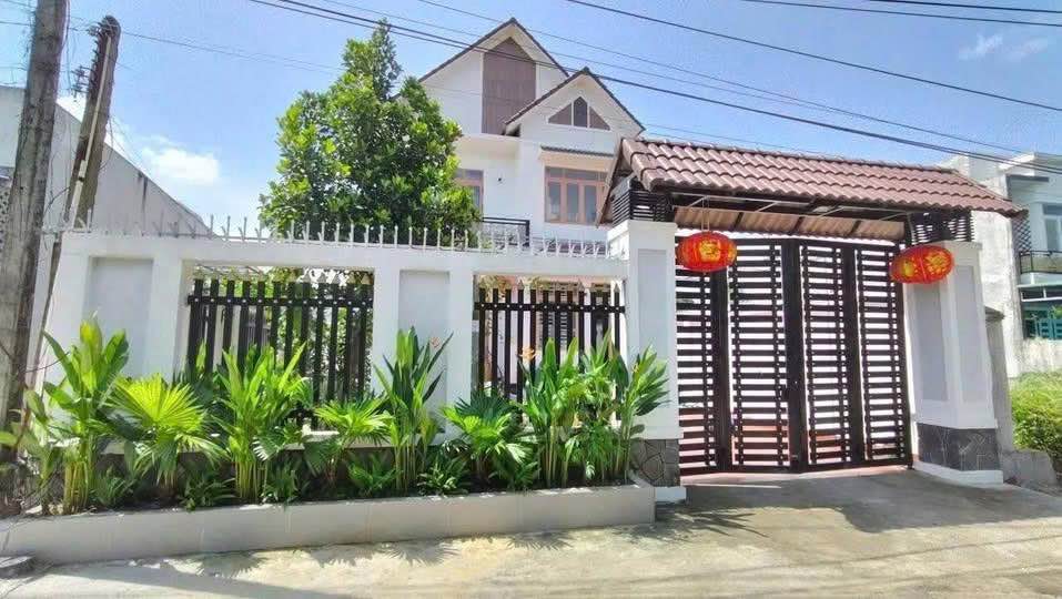 Nhà 2 tầng mái thái Tân An 200m² giá 8 triệu - Không gian yên tĩnh, đầy đủ tiện nghi!