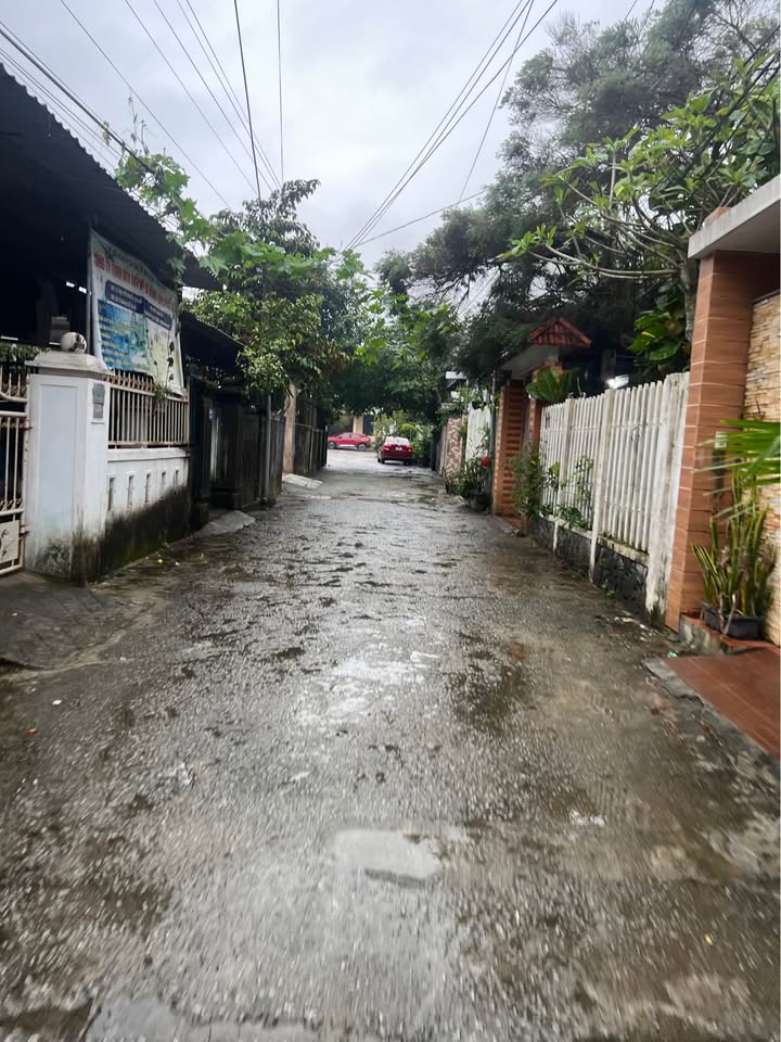 Đất kiệt ô tô Điện Biên Phủ, Huế 100m² giá 2.5 tỷ - Vị trí trung tâm, an ninh tốt!