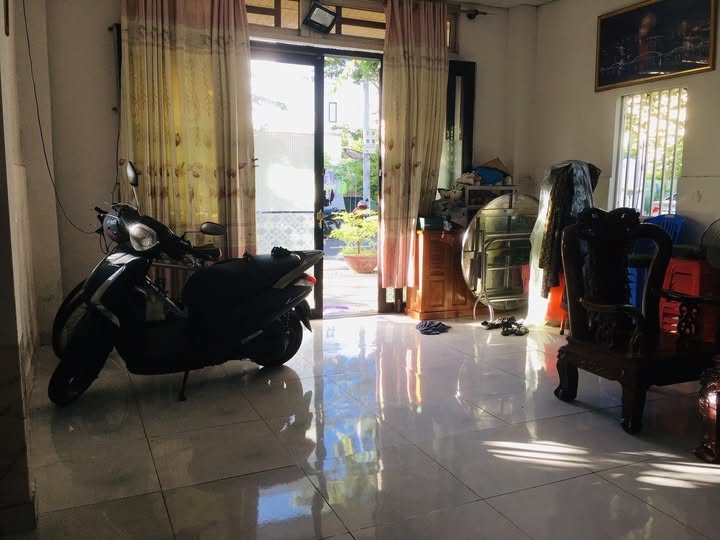 Nhà mặt tiền Quảng Nam, Ngũ Hành Sơn 105m² giá chỉ 5 tỷ - Cơ hội đầu tư tuyệt vời!