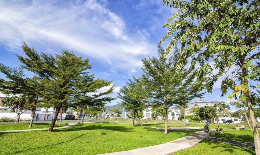 Đất nền Vĩnh Thái Nha Trang 316m² giá 13.6 tỷ - Lô góc view công viên