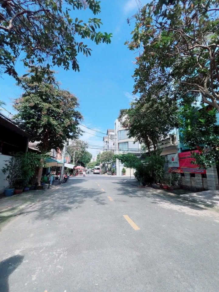 Đất thổ cư Tân Phú 130m² giá 8.7 tỷ - Lô góc 2 mặt tiền hẻm xe tải!
