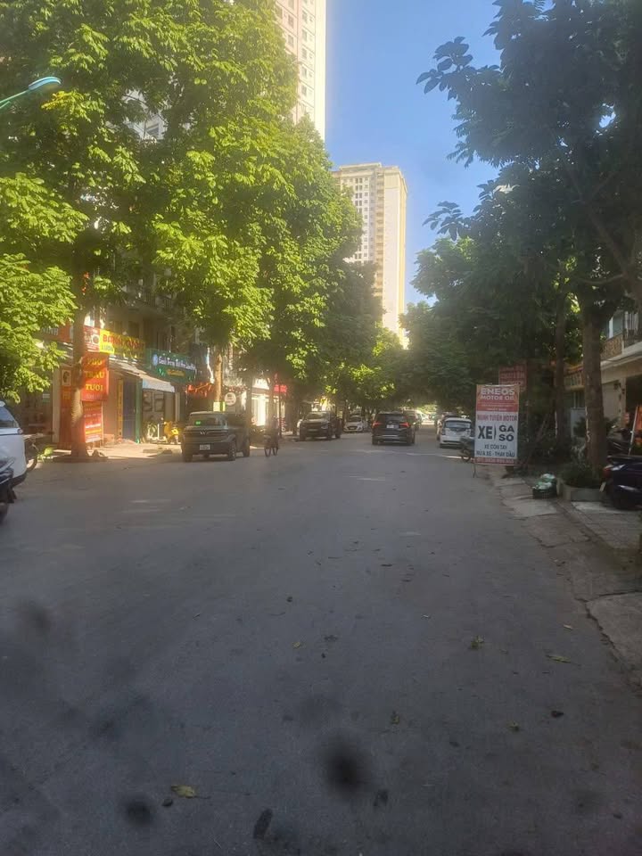 Nhà mặt phố Phùng Hưng, Hà Đông 82m² giá thỏa thuận - Kinh doanh sầm uất!