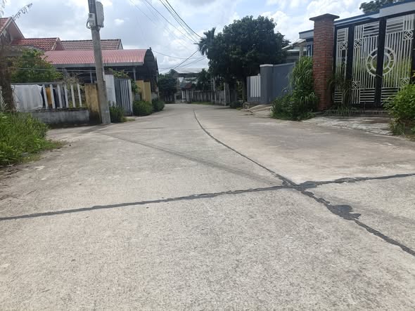 Đất ở Hòa Tiến, Đà Nẵng 160m² chỉ 1.4 tỷ - Sổ đỏ chính chủ, giao thông thuận tiện!