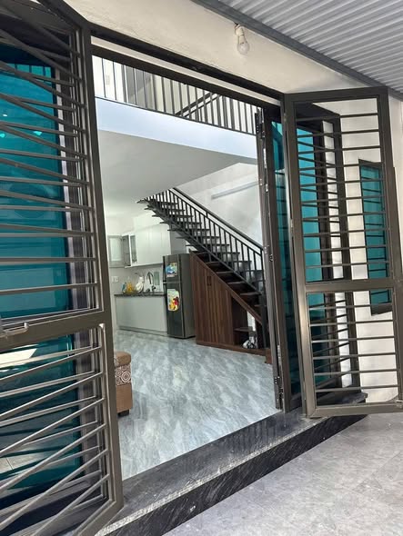 Nhà 2 tầng phố Trần Văn Cận, Tứ Minh, 42m² giá 1.7 tỷ - Vị trí đắc địa ngay chợ!