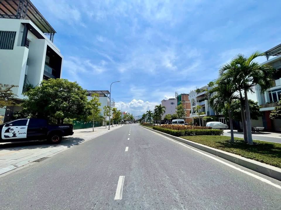 Đất mặt tiền đường số 22 VCN Ph Long 1 75.6m² giá 9 tỷ - Cơ hội đầu tư tuyệt vời!