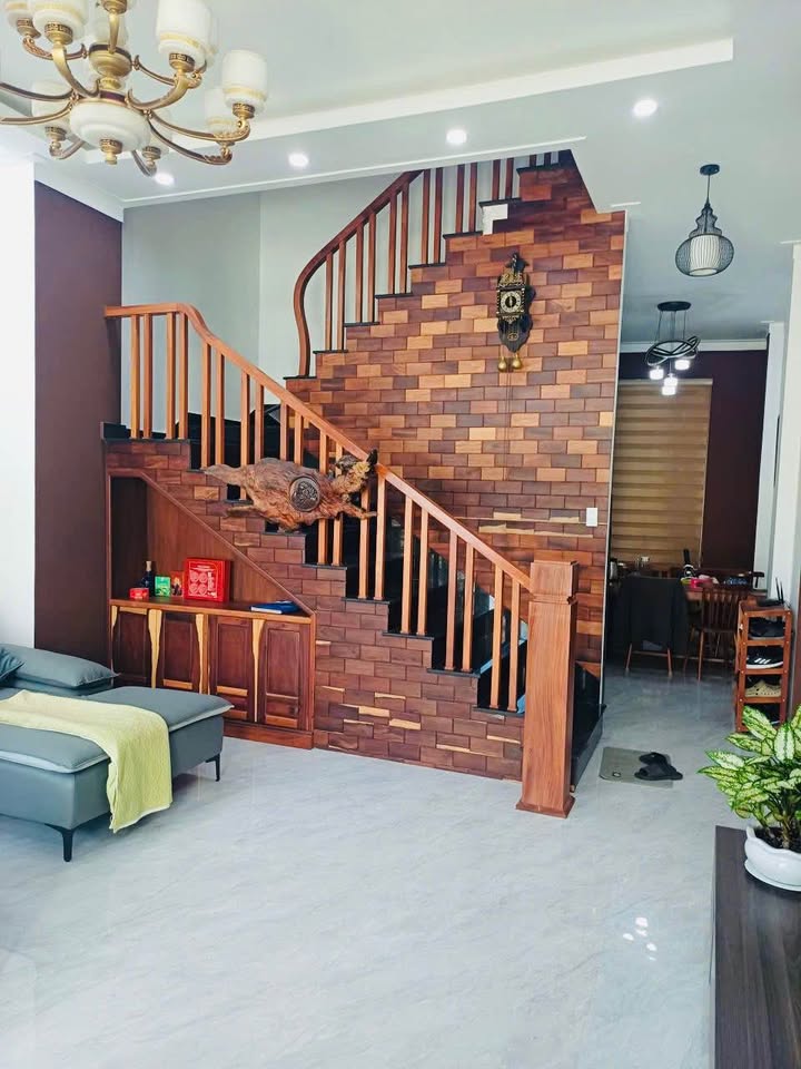 Nhà 4 tầng đường Phù Đổng Thiên Vương Đà Lạt 67m² giá 7.8 tỷ - Sẵn sàng vào ở ngay!