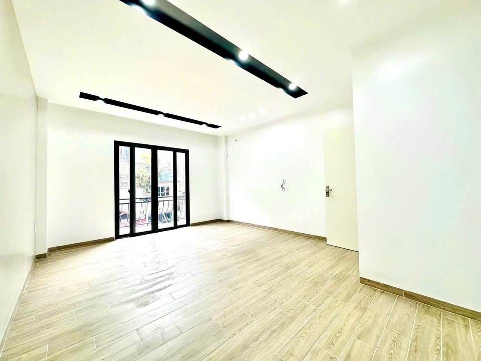 Nhà phố Đình Đông Hải Phòng 56m² giá 4.25 tỷ - Vị trí đẹp, sổ đỏ chính chủ!