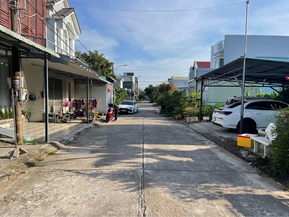 Đất mặt tiền đường Ngô Sỹ Liên, Rạch Giá, 98m² - Giá 1.8 tỷ, thương lượng chính chủ!