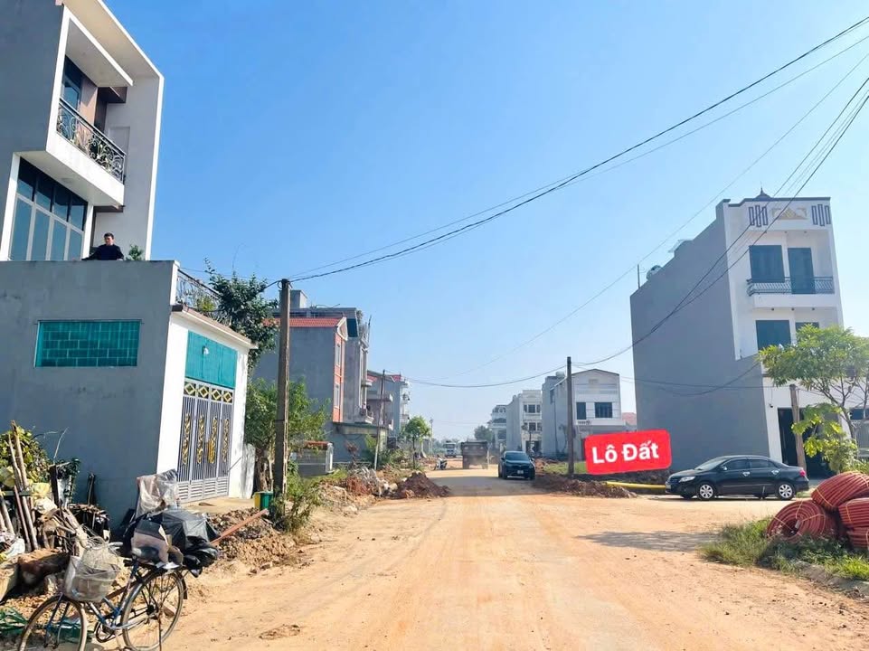 Đất nền góc 2 mặt tiền 90m² giá 3.8 tỷ - Tiềm năng đầu tư tại Vĩnh Yên!