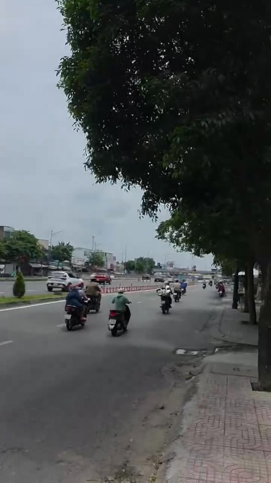 Tòa nhà FrontHouse Trường Chinh, Quận 12, 550m² giá 65 tỷ - Đầu tư sinh lời ngay lập tức!