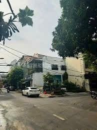 Townhouse Tân Thới Nhất 13, Quận 12, 180m² giá 17.9 tỷ - Vị trí vàng gần Metro!