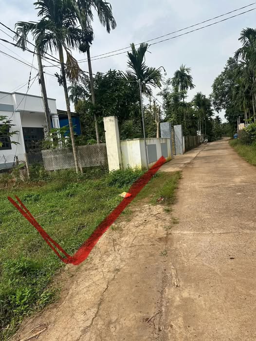 Đất nền Ea Bhốk 300m² giá 400 triệu - Gần mặt tiền đường bê tông!