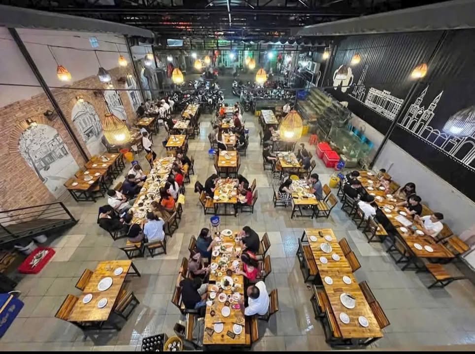 Mặt bằng kinh doanh cho thuê mặt tiền đường Lý Phục Man, Q7, DT 326m² - Tiện ích xung quanh đầy đủ!