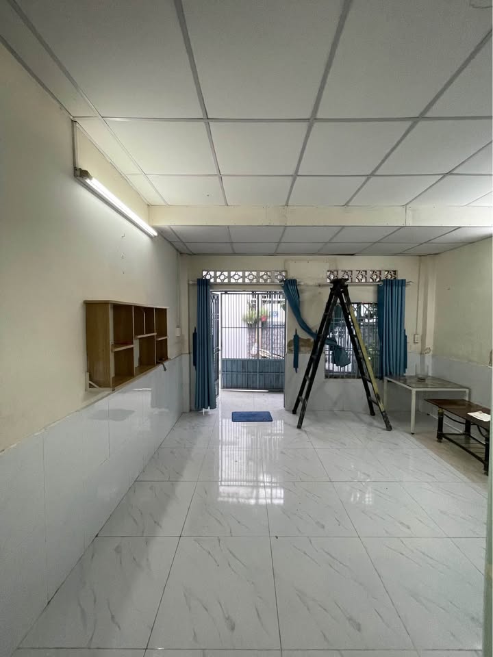 Nhà cho thuê tại Hiệp Bình Chánh, Thủ Đức 40m² chỉ 4 triệu/tháng - Địa điểm thuận lợi!