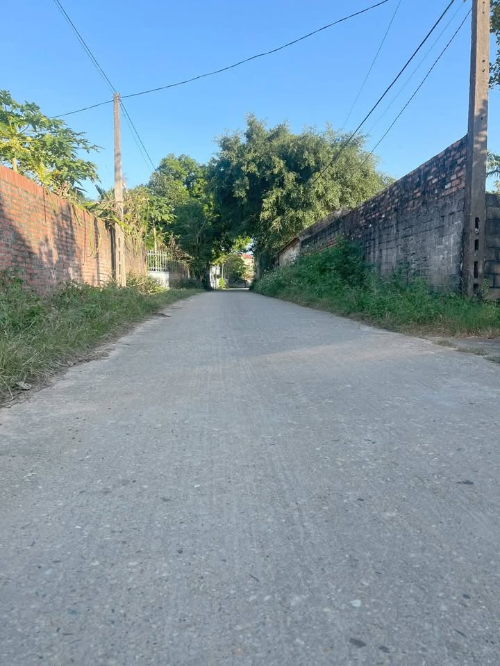 Đất nền 2 mặt tiền tại Danh Thắng, Hiệp Hòa, Bắc Giang - Diện tích 200m², giá thỏa thuận!