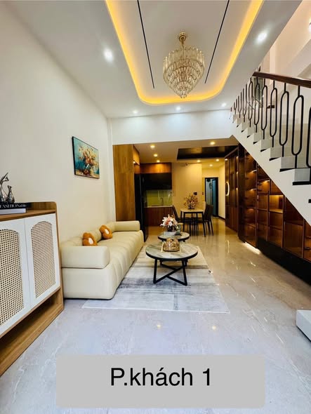Nhà phố 3 tầng Tiểu La, Hoà Cường 52m² giá 5.38 tỷ - Nội thất mới sang trọng!