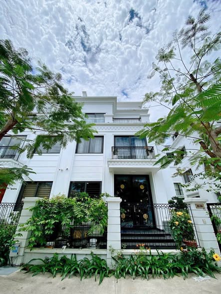 Biệt thự song lập Ngọc Trai Bãi Cháy 177m² giá 1x tỷ - An ninh tốt, gần biển!