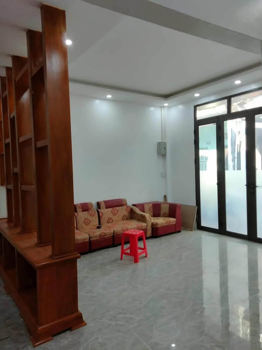 Nhà phố 2 tầng đường Trần Phú, 56m² - Thiết kế hiện đại, giá rẻ bất ngờ!