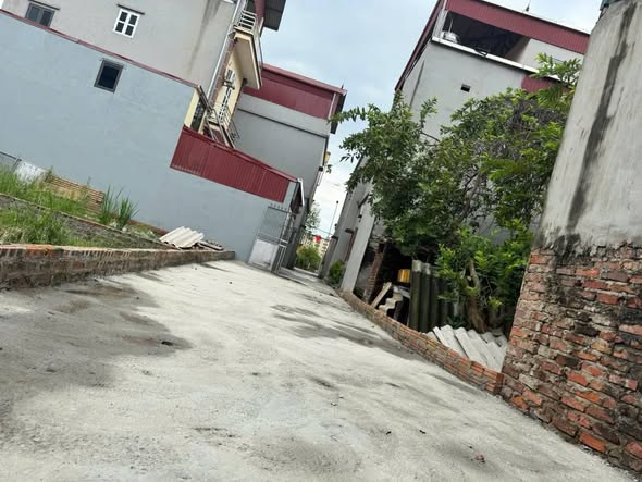 Đất nền Tiên Dương Đông Anh 105m² giá 6 tỷ - Sổ đỏ chính chủ, gần chợ và trường học!