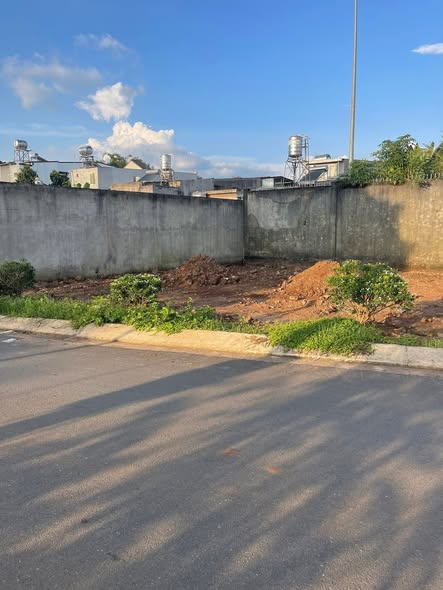 Đất nền góc 2 mặt tiền đường nhựa xã Phú Vinh 265.5m² giá 1.55 tỷ - Cơ hội đầu tư hiếm có!