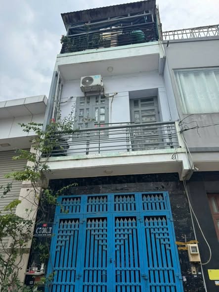 Nhà bán quận 8, 28m² giá 2.95 tỷ - Hẻm xe hơi an ninh, gần Aeon Mall!