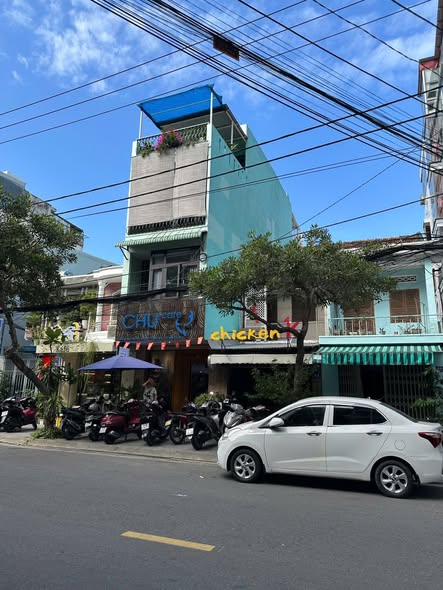 Nhà mặt tiền đường Hoàng Hoa Thám, Nha Trang 58.2m² giá 18.5 tỷ - Vị trí đắc địa gần biển!