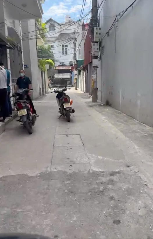 Đất Nhị Khê 40m² giá 5.45 tỷ - Sổ đỏ, gần chợ, ô tô vào tận nơi!