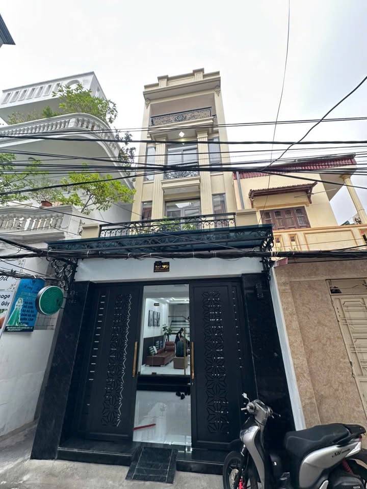 Nhà góc 75m² Trần Nguyên Hãn, 4 tầng, giá 6.5 tỷ - Kinh doanh lý tưởng!