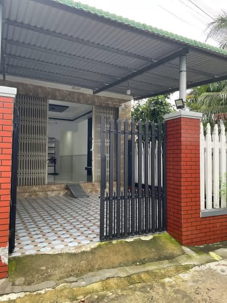 Nhà cấp 4 Phường Bình Kiến, Tuy Hòa 97m² giá 1.65 tỷ - Lô góc, tiện lợi!
