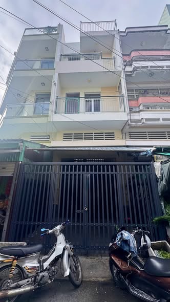 Nhà cho thuê tại chợ Long Xuyên, 40m² giá 9 triệu - Kinh doanh sầm uất!