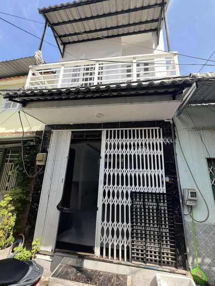 Nhà phố tại Tạ Quang Bửu, Quận 8, Diện tích 24m² - Chính chủ bán gấp!