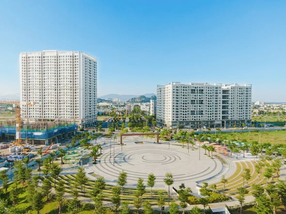 Căn hộ Chung cư Plaza 1 Đà Nẵng 49m² giá 2.2 tỷ - Đầy đủ nội thất, view hồ bơi!