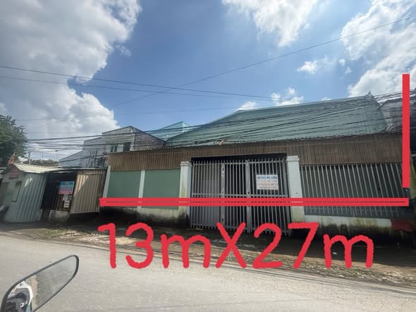 Kho Mặt Tiền Bờ Chùa Cần Giuộc 350m² giá 7.5 tỷ - Đầu tư sinh lời ngay!