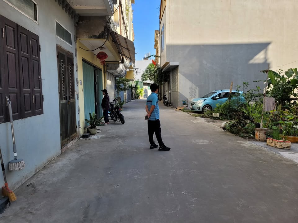 Nhà cho thuê 2 tầng 1 tum tại Vạn Phúc, Thanh Trì - Gía thỏa thuận hấp dẫn!