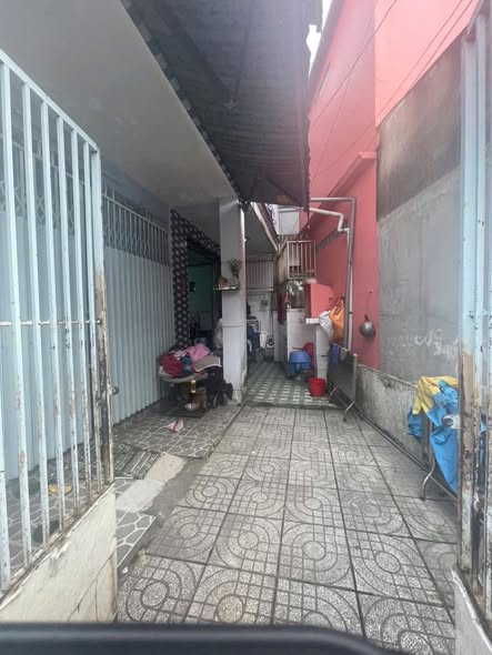 Nhà hẻm Võ Văn Kiệt 42.6m² giá 4.95 tỷ - Kết cấu hoàn hảo, tiện nghi!