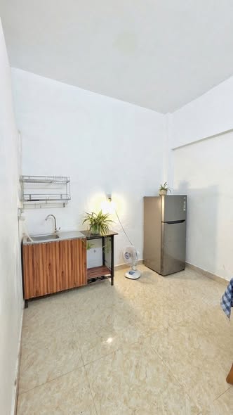Căn hộ cho thuê quận 5 42m² giá 12 triệu - Hẻm xe hơi tới cửa!