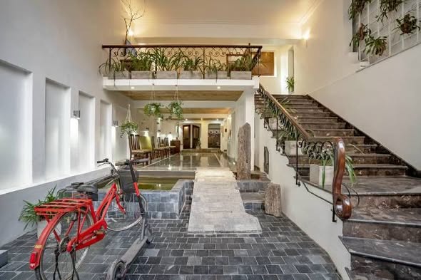 Căn hộ Apartment & Penthouse Đặng Thai Mai 200m² giá 120 tỷ - Đẳng cấp sang trọng tại Tây Hồ!