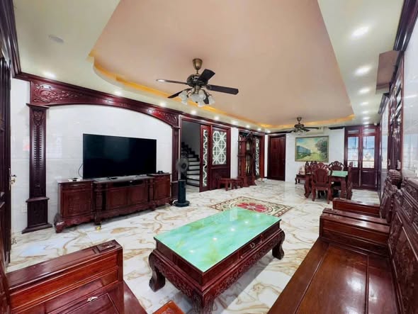 Biệt thự sân vườn Căn Góc - Khu Đô Thị Ven Sông, 256m² giá 20 tỷ - Không gian sống đẳng cấp!